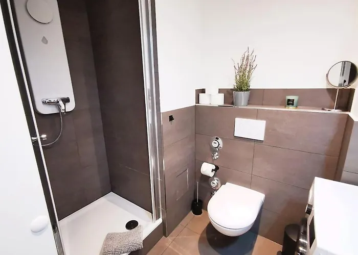Hh 01 By Rockchair - Superhost Status - Modernes Mit Sonnigem Balkon & Premium Boxspringbetten In Winterhude - Geheimtipp Hamburg